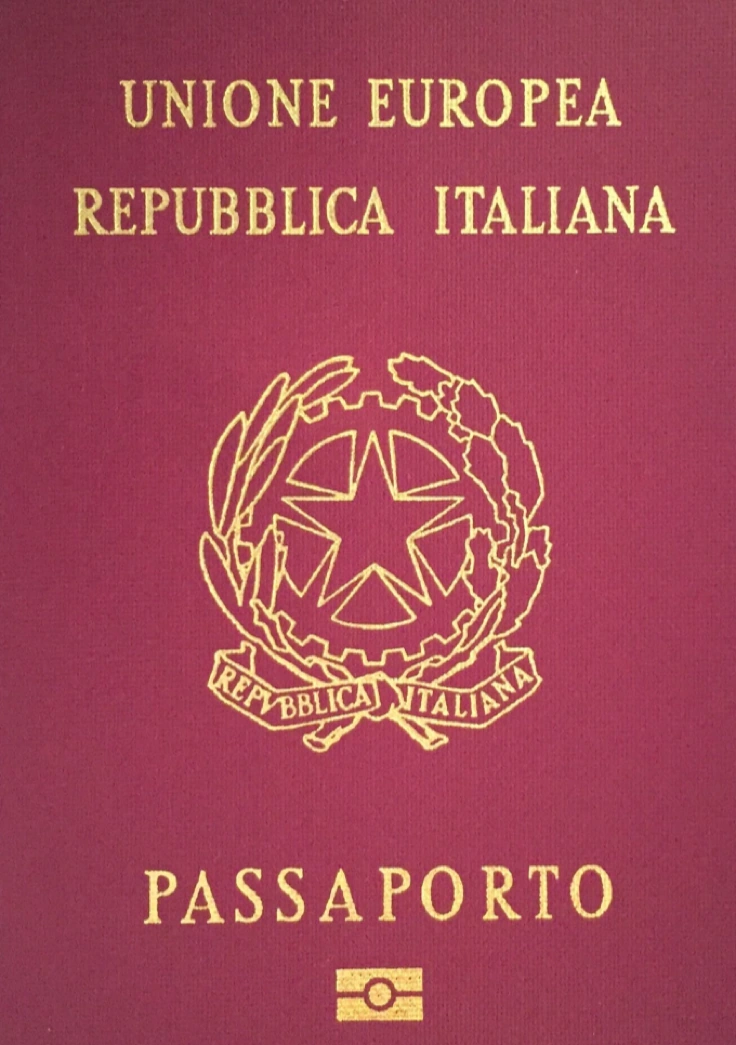 Italy passport cover